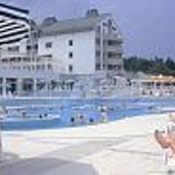 Piscina Habakuk annex Fotos