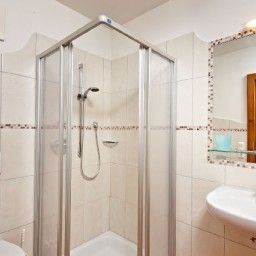 Camera da bagno Aparthotel Alpen Chalet Fotos
