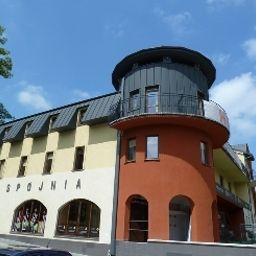 Außenansicht Spójnia Fotos