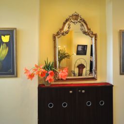 Hall Betsys Fotos