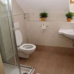 Bathroom Coloseum Pension Fotos