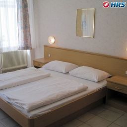 Chambre Pension Fünfhaus Fotos