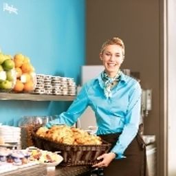 Buffet Motel One Hauptbahnhof Fotos
