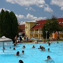 Pool Hét Vezér Apartmanhotel Fotos