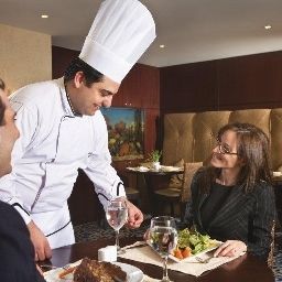 Salle du petit-déjeuner située dans le restaurant Raouché Arjaan by Rotana Fotos