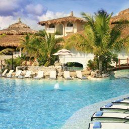 Pool Be Live Grand Carey Fotos