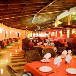 Restaurant Be Live Grand Carey Fotos
