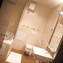Cuarto de baño Hotel Birokrat Fotos