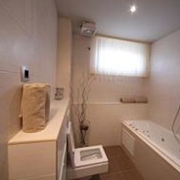 Cuarto de baño Hotel Birokrat Fotos