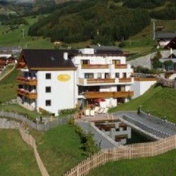 Exterior view Alpendaimant Fotos
