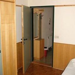 Habitación Studentenheim Bodenkultur Fotos
