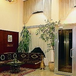 Hall Mithat Fotos