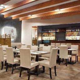 Breakfast room within restaurant Stara Kamienica Fotos