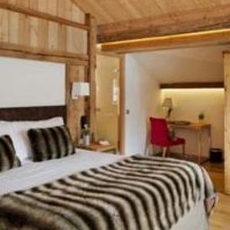  Au coeur du Village Fotos