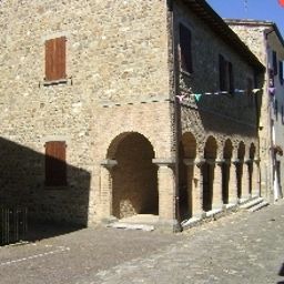 Vista esterna La Rocca dei Malatesta Albergo Ristorante Fotos