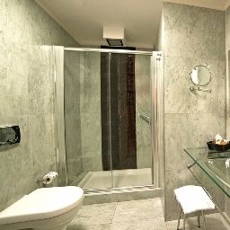 Badezimmer TownHouse Cavour B&B Deluxe Fotos