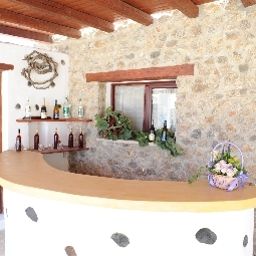 Bar Mandilaria Studios Fotos