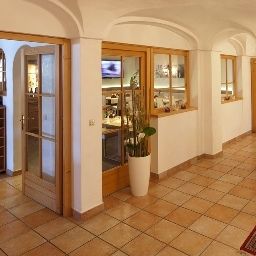 Hall Vorderriedhof Fotos