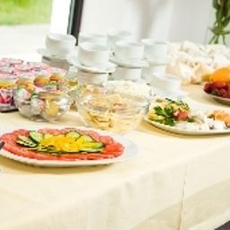 Buffet MARINA Hotele Przestrzenna Fotos
