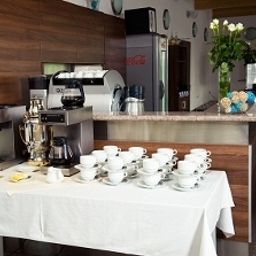 Buffet MARINA Hotele Przestrzenna Fotos