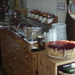 Buffet Eschenhof Gästehaus Fotos