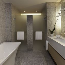 Bathroom Moevenpick Heritage Hotel Sentosa Fotos