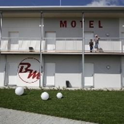 Widok zewnętrzny Bernstein-Motel Fotos