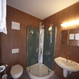 Łazienka Bernstein-Motel Fotos
