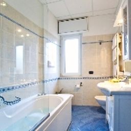 Camera da bagno La Nuit Fotos