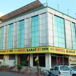 Vista esterna Karat 87 Inn Fotos