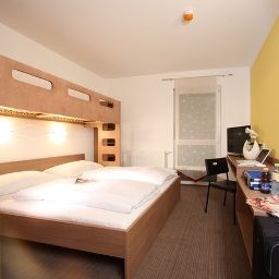 Room Fair-Price Fotos