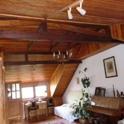 Zimmer Romantyczne poddasze Fotos
