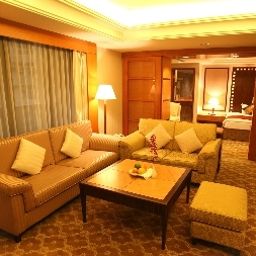 Junior-Suite Monarch Plaza Hotel Fotos