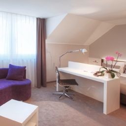 Pokój typu junior suite Rilano 24/7 Hotel München City Fotos