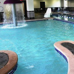 Бассейн Holiday Inn Express Hotel & Suites COLUMBUS - POLARIS PARKWAY Fotos