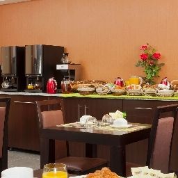 Sala śniadaniowa w restauracji Comfort Hotel Bobigny Paris Est Fotos