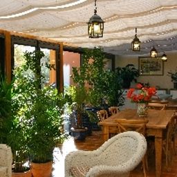 Salle du petit-déjeuner Bastide Avellanne B&B Fotos