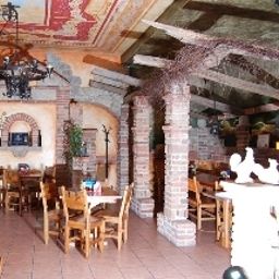 Sala de desayuno en el restaurante Lužan Fotos