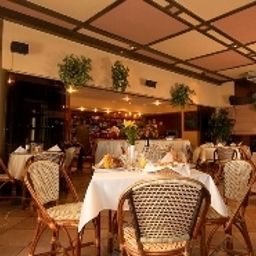 Restaurant Roosevelt Hotel & Suites Fotos