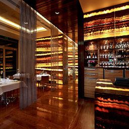 Salle du petit-déjeuner située dans le restaurant Sofitel Auckland Viaduct Harbour Fotos
