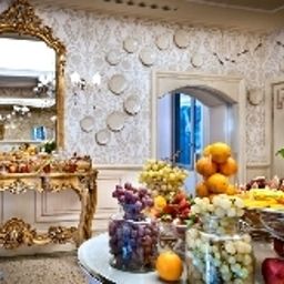 Frühstücksraum im Restaurant Chateau Monfort Fotos