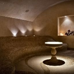 Wellnessbereich Chateau Monfort Fotos