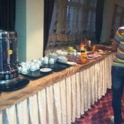 Buffet Madi Hotel Van Fotos