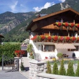 Exterior view Rosi - Umhausen im Ötztal Pension Fotos