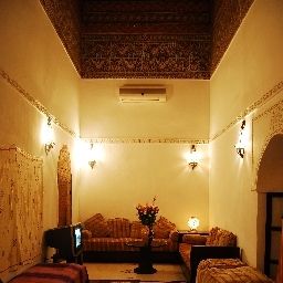 Sala de desayuno en el restaurante Riad la Perle de Marrakech Fotos