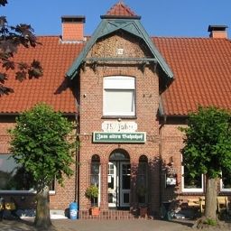 Exterior view Zum alten Bahnhof Fotos