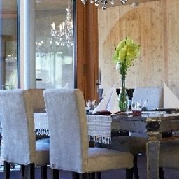 Salle du petit-déjeuner située dans le restaurant Landhaus Moserhof Fotos