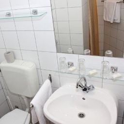 Badezimmer Pest Inn Fotos