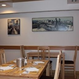 Frühstücksraum im Restaurant Pest Inn Fotos