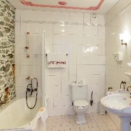 Camera da bagno Sunstar Hotel Beau-Site Saas-Fee Fotos